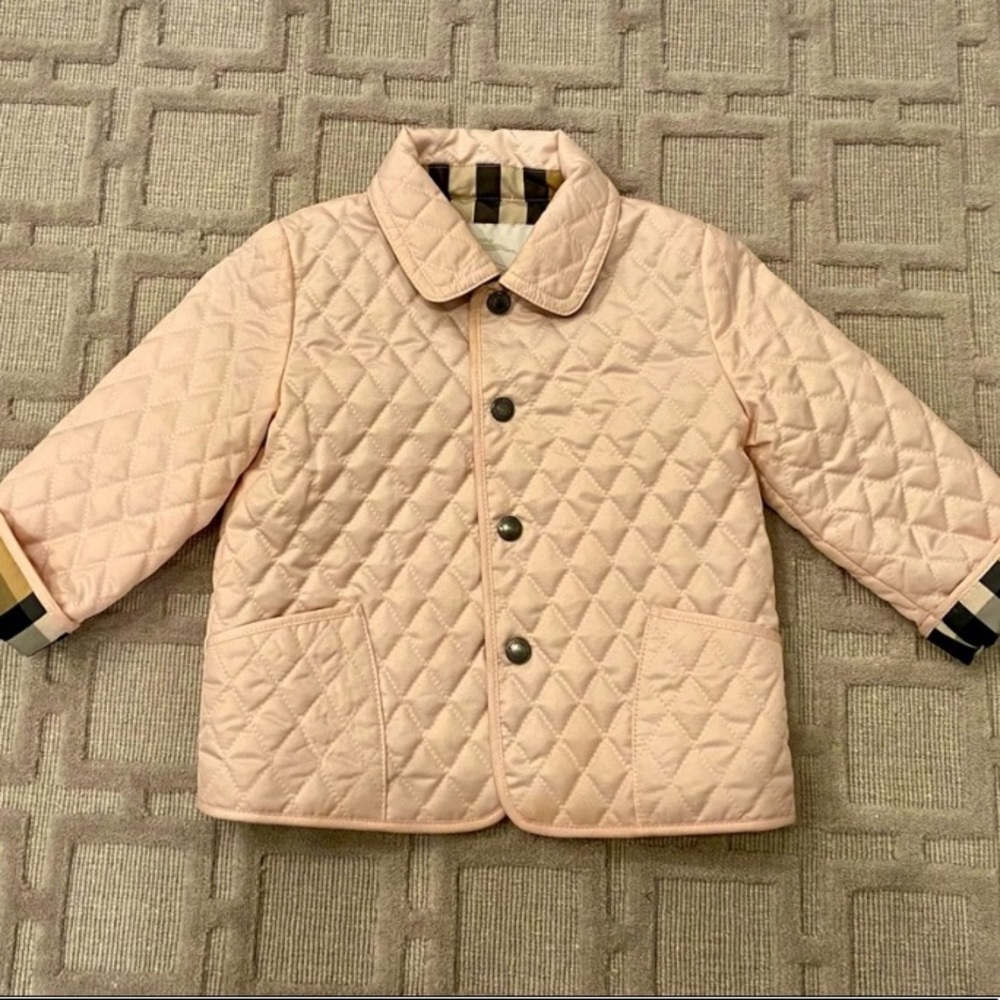 Excellent condition Burberry coat in light pink